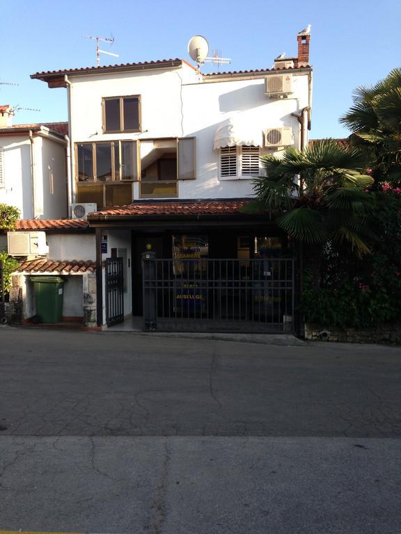 Apartments Oliva Poreč Exterior foto